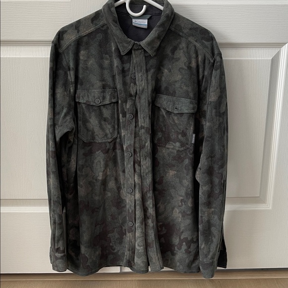 Columbia Other - Camouflage Button-Up Shirt